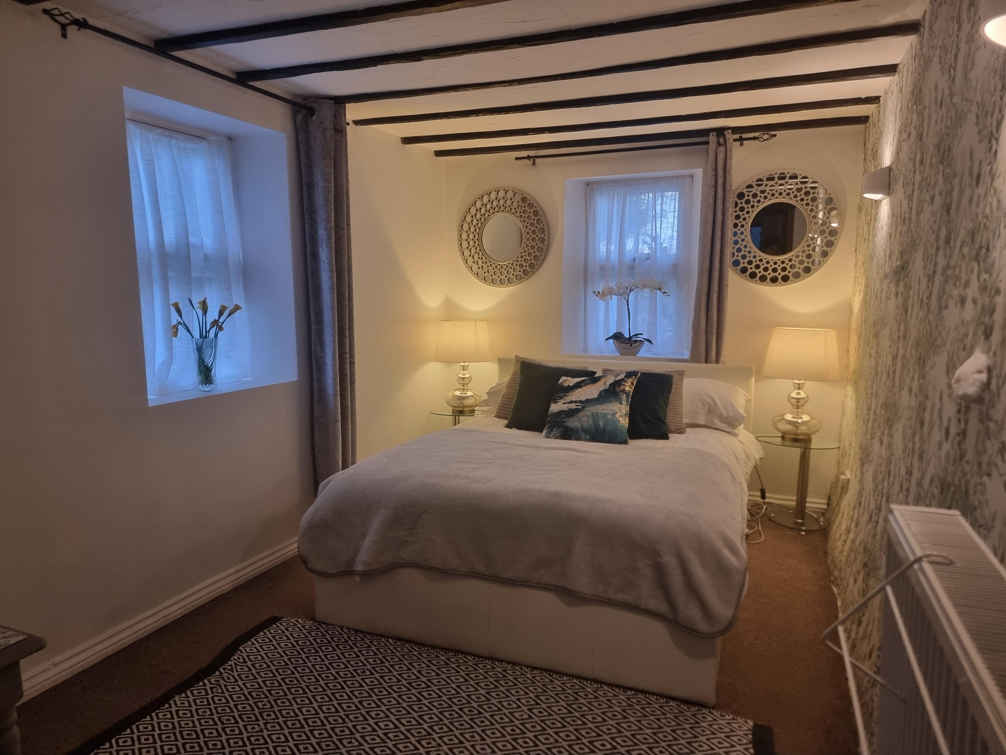 Room 2 - Image 3