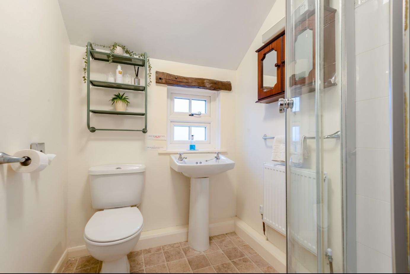 Room 9 - Image 2